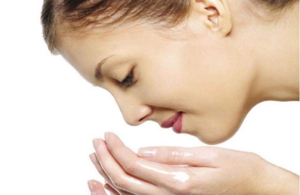 छाला चम्किलो बनाउन के खाने ?