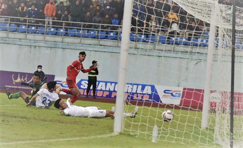 नेपाल र लाओसबीच जारी फाइनलमा दुवै टिमबाट १-१ गोलमा प्रवेश