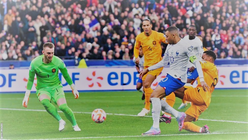 एम्बाप्पेको दुईको गोलको मद्दतले फ्रान्सले नेदरल्याण्डमाथि ४–० को शानदार जीत हासिल