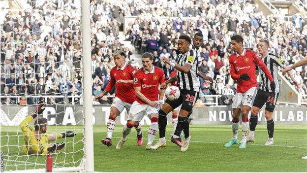 इङ्लिस प्रिमियर लिग फुटबलमा वेष्टह्याम र न्युकासल विजयी