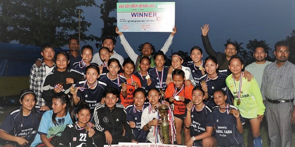 प्रदेशस्तरीय महिला गोल्डकप फुटबलको उपाधि नमोबुद्ध युवा क्लब सप्तरीले हात पार्यो