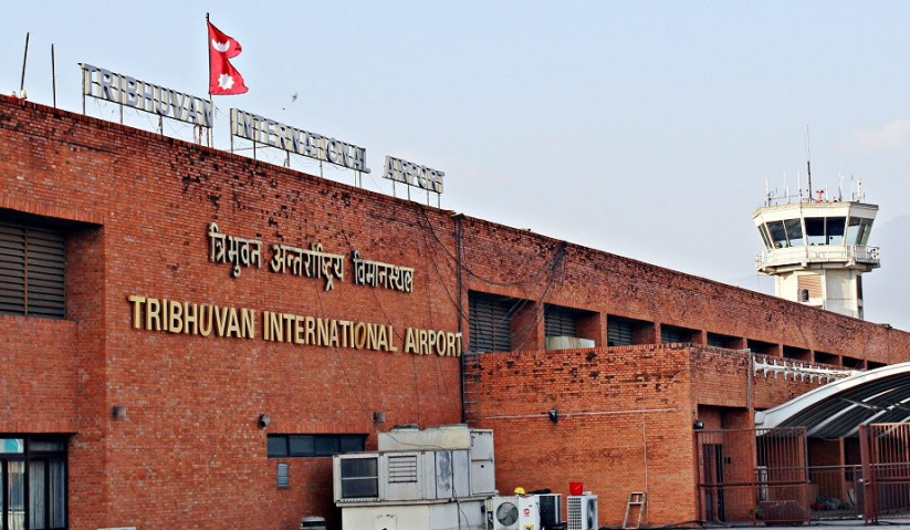 त्रिभुवन अन्तर्राष्ट्रिय विमानस्थलमा भाडा महँगो भएको भन्दै ट्याक्सी चालक आन्दोलन
