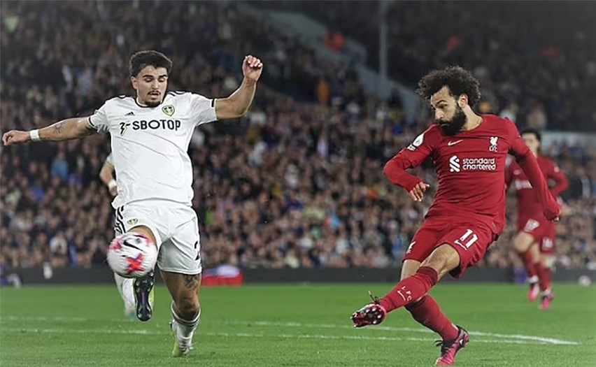 इङ्लिस प्रिमियर लिग फुटबलमा लिभरपुलले घरेलु टोली लिड्स युनाइटेडलाई ६–१ गोलले हरायो