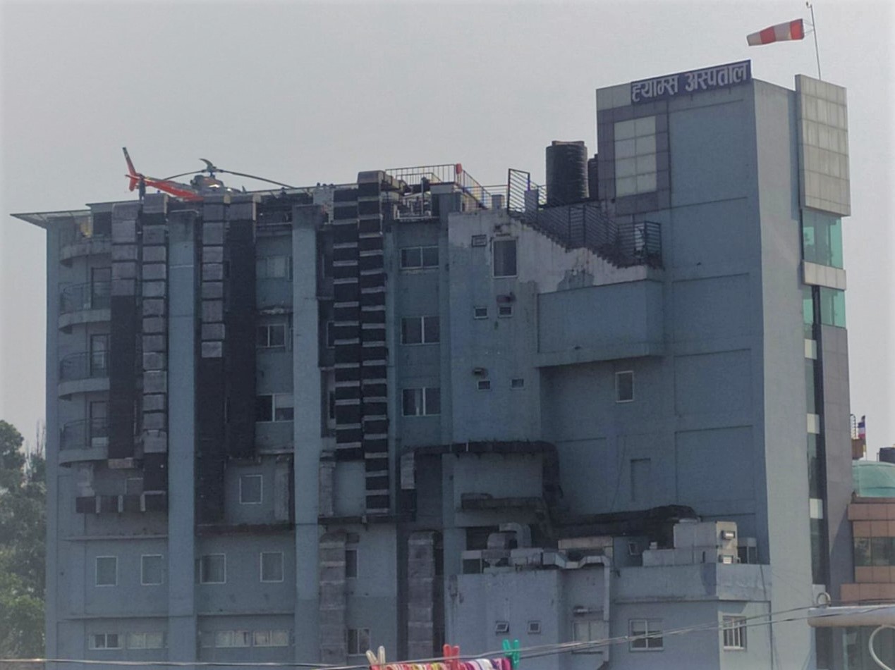 काठमाडौंको ह्याम्स अस्पतालमा हेलिकप्टर दुर्घटना