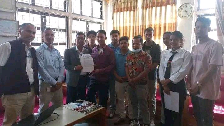 मकवानपुर बहुमुखी क्याम्पसले बिधार्थीलाई भ्रमित पारी बढि शुल्क लिएको भन्दै स्वतन्त्र बिधार्थी युनियनले गर्यो घोर भत्सर्ना