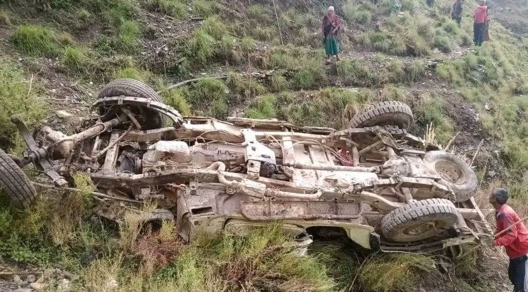 कालीकोट जिप दुर्घटना : २ जना मृत्यु ,१ जना गम्भीर घाइते