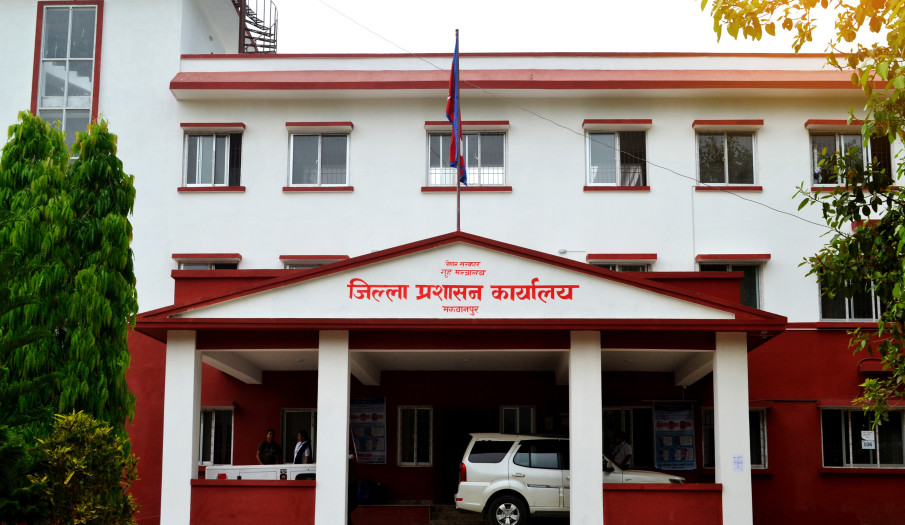 मकवानपुरमा नयाँ प्रावधान अनुसार ११ जनाले प्राप्त गरे नागरिकता