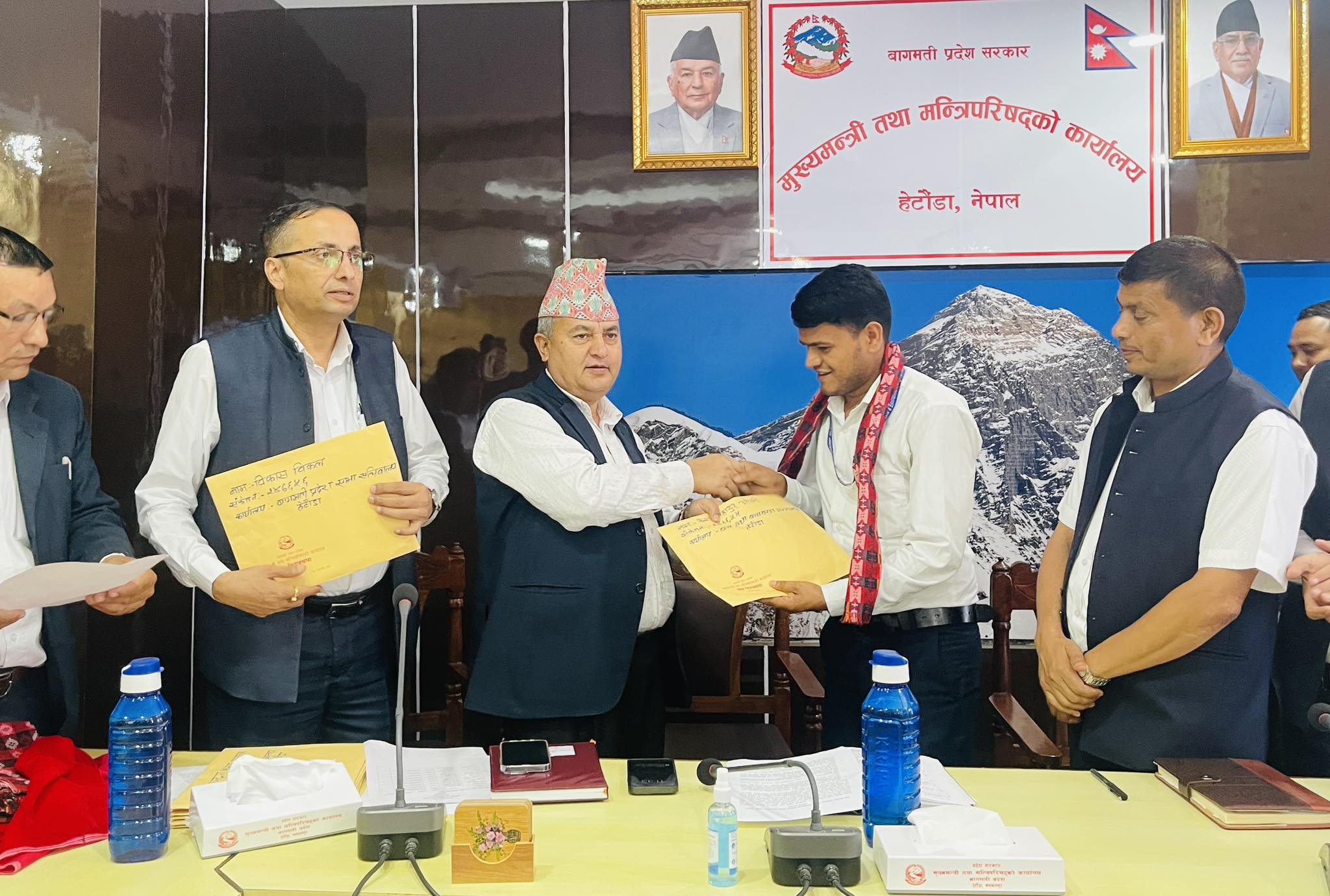 प्रदेश लोकसेवाद्धारा नियुक्त कर्मचारीहरुको पीआइएस वितरणको काम सुरु