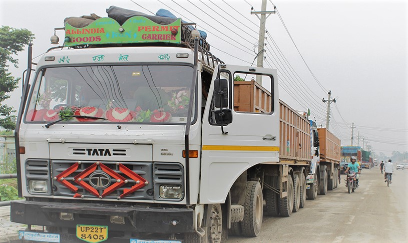 नेपालमा आयात भैरहेको चामलमा भारतले लगायो रोक