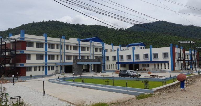 मातृ शिशु सेवा भवन निर्माण गर्न हेटौंडा अस्पताललाई ८० लाख रुपैयाँको दिने