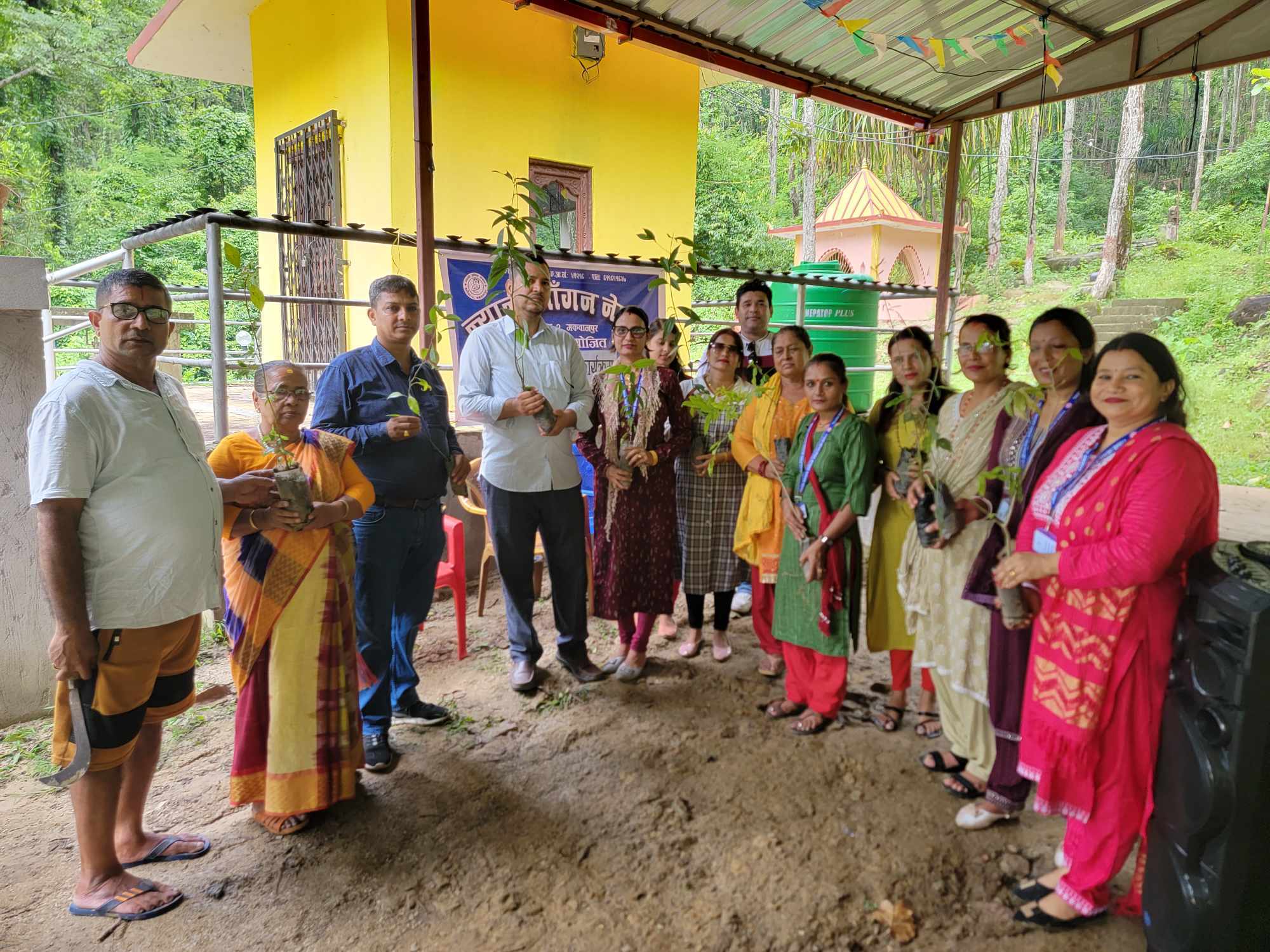 न्यानो आँगन नेपालद्वारा बृहत  वृक्षरोपण कार्यक्रम