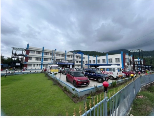 हेटौंडा अस्पतालका ७८ चिकित्सकले दिए राजीनामा, आकस्मिकबाहेक सेवा ठप्प