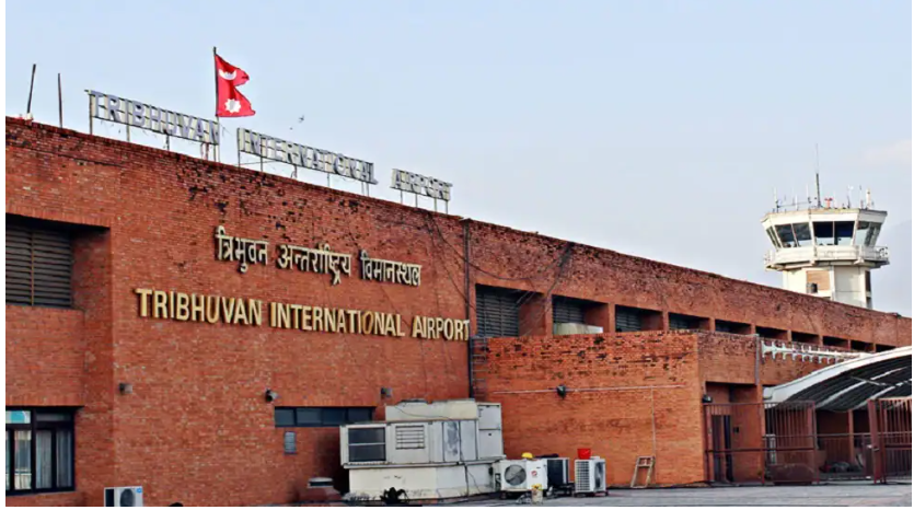 सुन तस्करी प्रकरणमा अनुसन्धान गरेको भन्दै कर्मचारीले गरे विमानस्थल भन्सारका सबै सेवा ठप्प