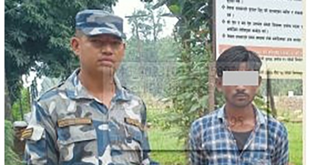 यात्रुको पैसा चोरेर भागेका व्यक्ति सशस्त्र प्रहरीको नियन्त्रणमा
