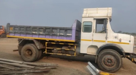 काभ्रेमा आजदेखि टिपर सञ्चालनमा रोक