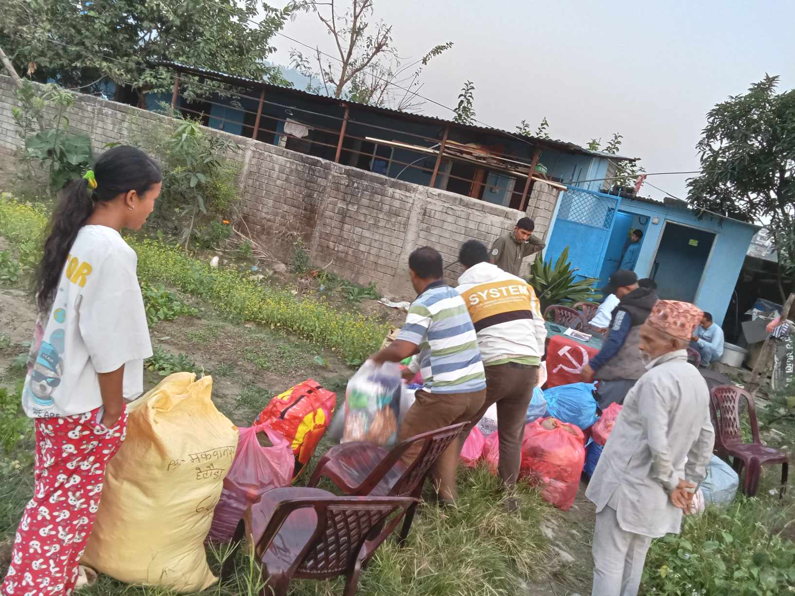 भूकम्प पीडितका लागि संकलन गरेको राहत सामाग्री पत्रकार सम्मेलन मार्फत सार्वजनिक