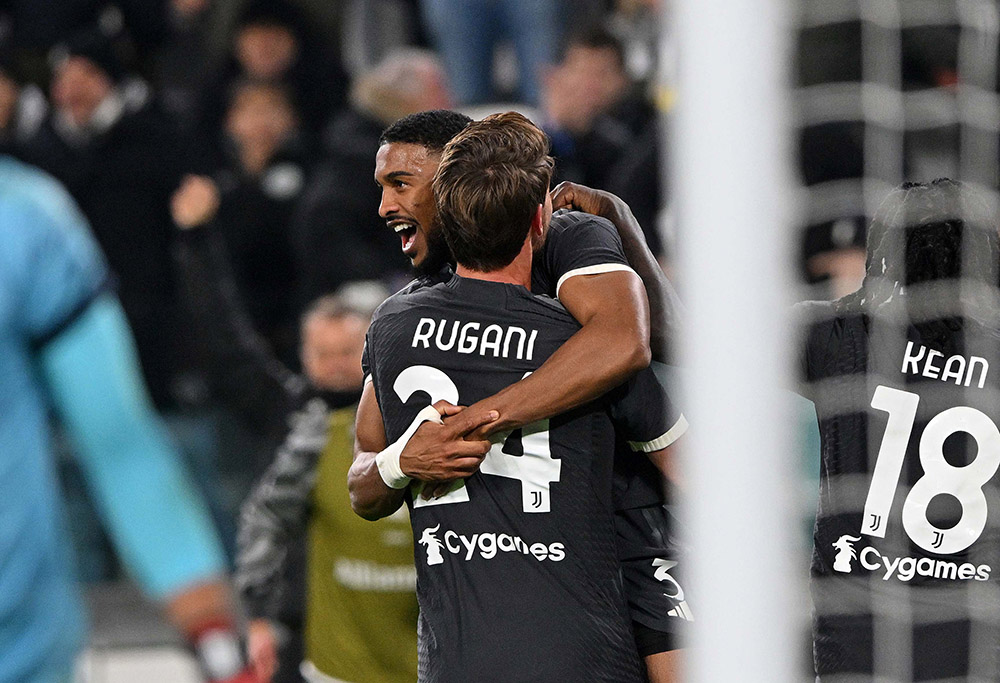 काग्लीअरीमाथि युभेन्टस २-१ ले विजयी