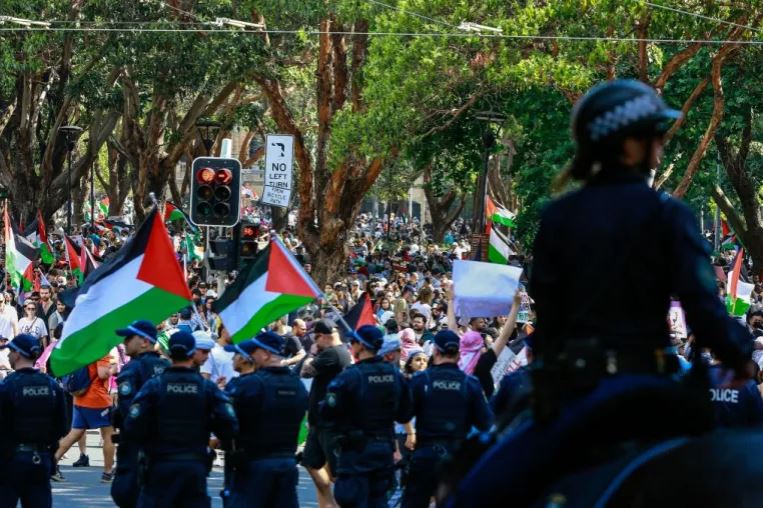 गाजा युद्धविरामका लागि अस्ट्रेलियामा हजारौंको प्रदर्शन
