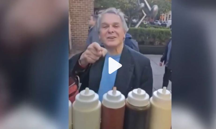 इस्लामबिरुद्ध घृणा फैलाएको आरोपमा ओबामा प्रशासनका एक अधिकृत पक्राउ