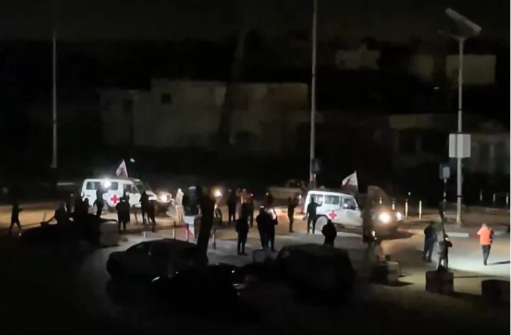 हमास-इजरायल युद्दः तेस्रो चरणमा दुबैतर्फका गरी २६ बन्दी रिहाइ