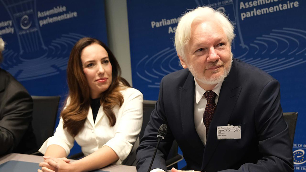 पत्रकारिता गरेको अपराध स्वीकार गरेपछि रिहा भए- जुलियन असान्ज