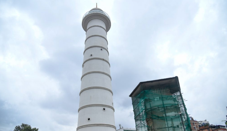 धरहरा चढ्न आजदेखि प्रतिव्यक्ति रु २०० लाग्ने,विद्यार्थी,जेष्ठ नागरिक र अपाङ्ग व्यक्तिहरूलाई ५०% छुट