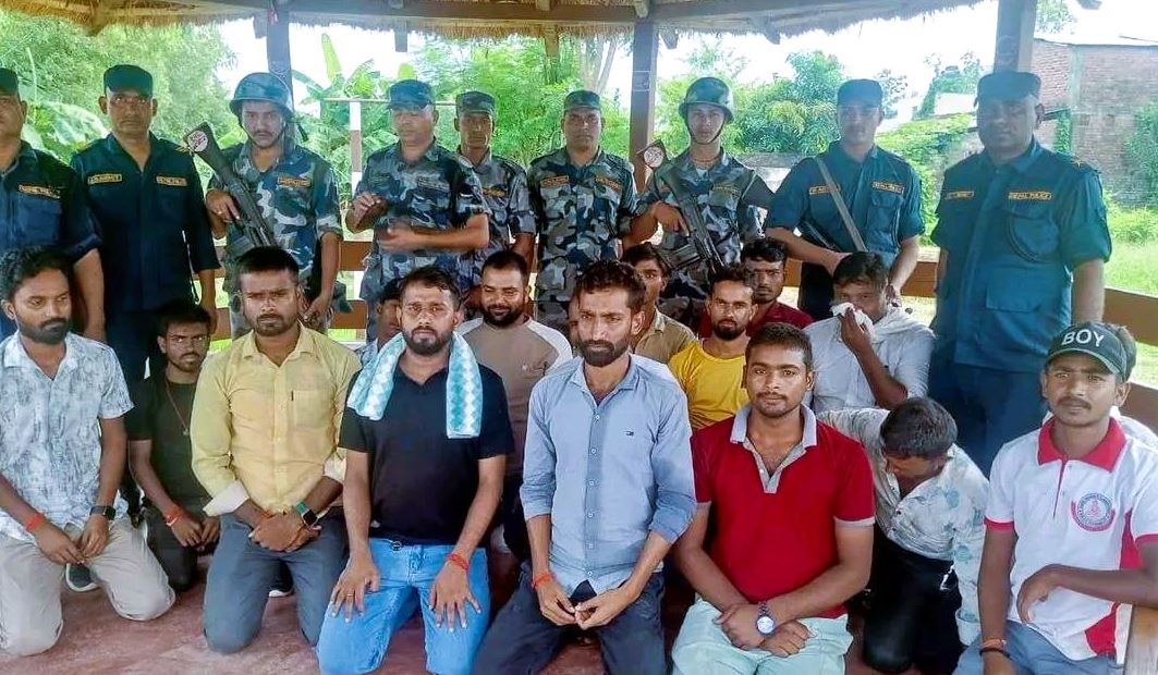 विजयनगर गाउँपालिकामा तोडफोड–आगजनीमा संलग्न १६ जना पक्राउ