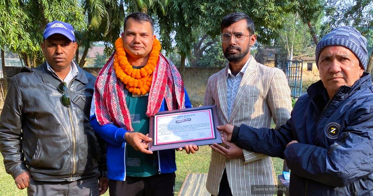 सीमा सुरक्षामा सक्रियता देखाएपछि सञ्चारकर्मीबाट सशस्त्र प्रहरी नायब उपरीक्षक खतिवडा सम्मानित