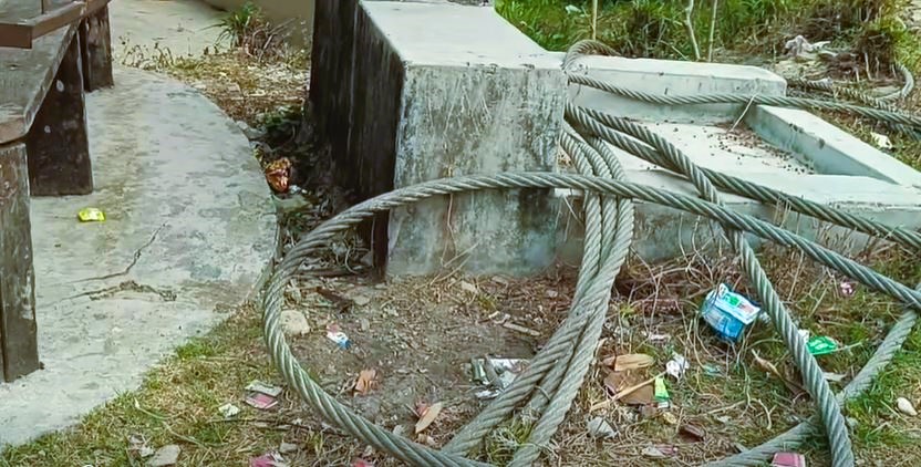 ५ वर्षदेखि अलपत्र झुलुङ्गे पुलका सामग्री छरपस्ट, गढि–५ का स्थानीय सेवा सुविधाबाट अझै वञ्चित