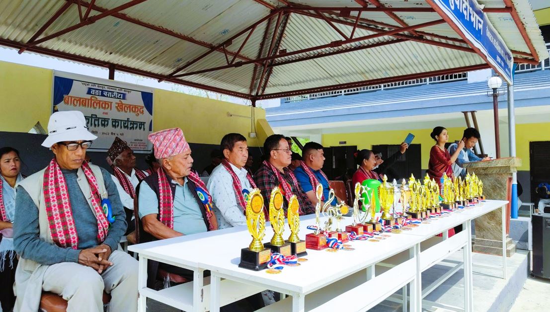 तीनपाटन–५ मझुवादोभानमा वडास्तरीय बालबालिका खेलकुद तथा सांस्कृतिक कार्यक्रम सम्पन्न