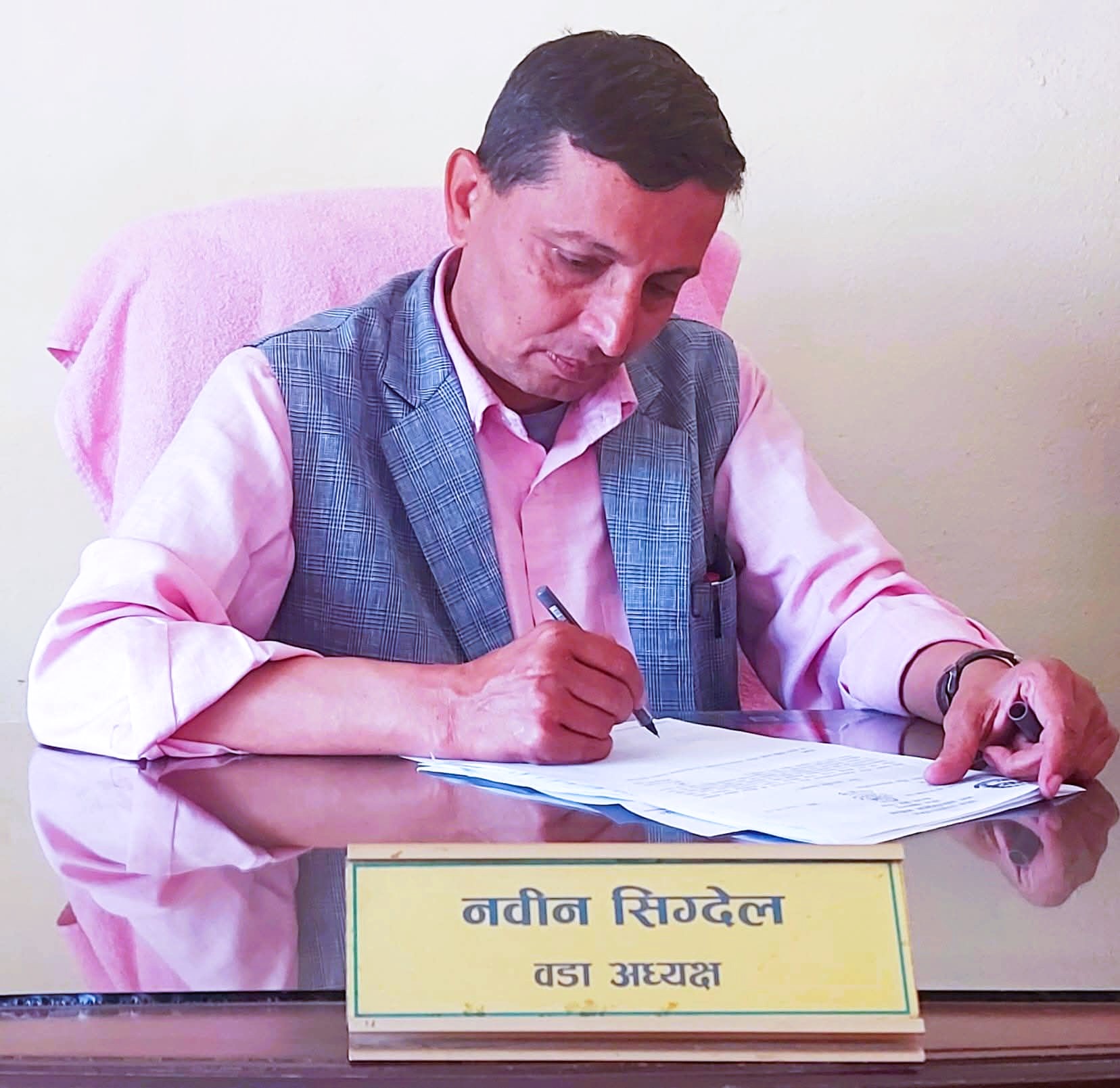 रजतजयन्ति सडक निर्माण चाँडै सुरु हुने: वडाध्यक्ष सिग्देल