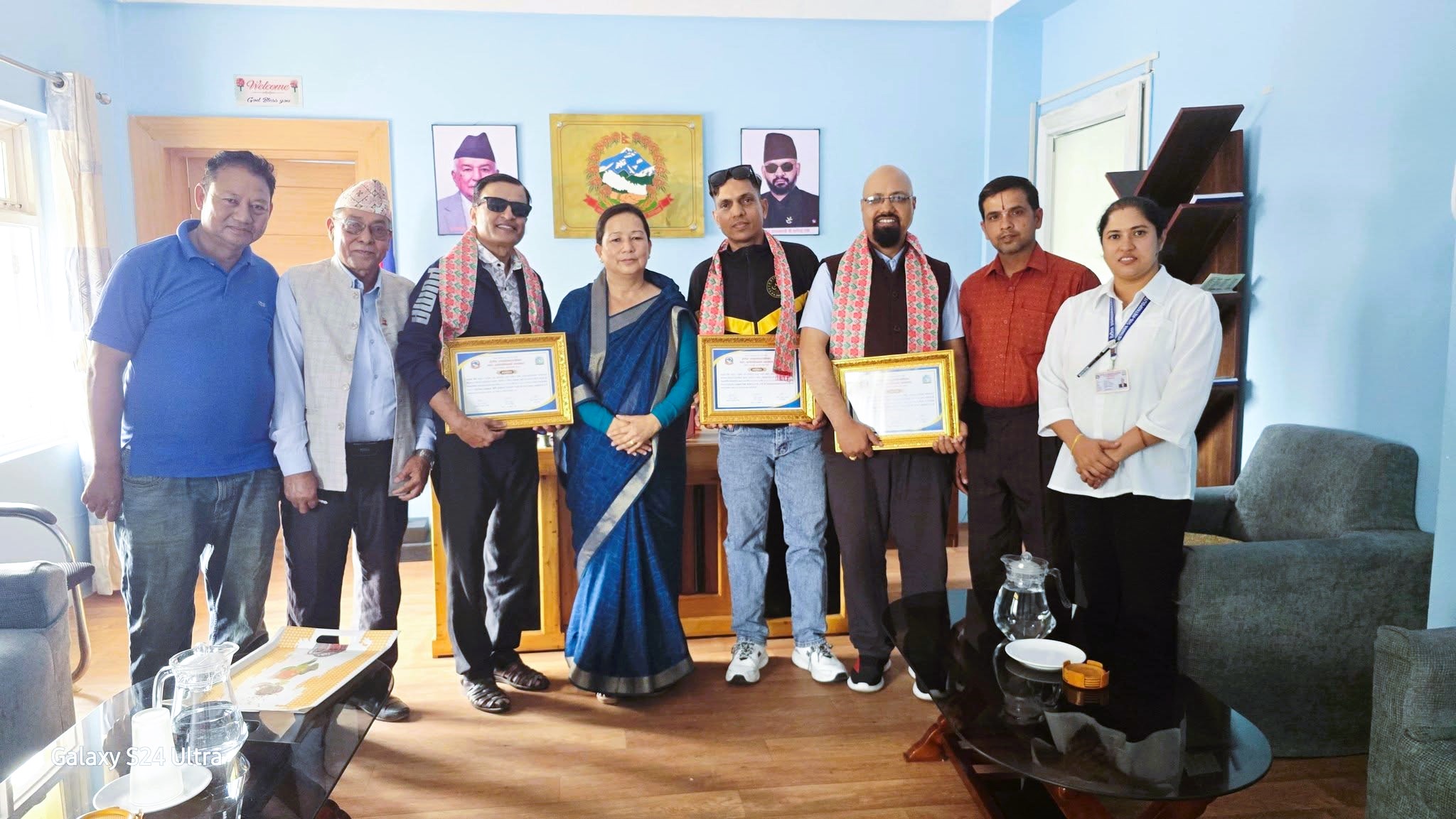 मेची–महाकाली साइकल यात्रामा सफलता पाउने टोलीलाई हेटौडामा सम्मान