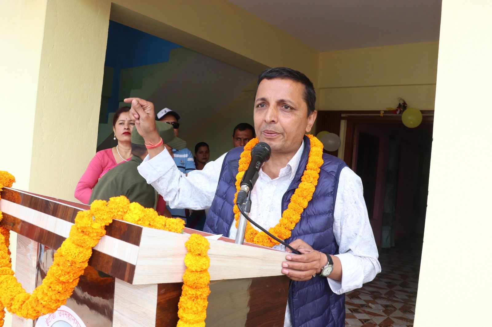 हेटौंडा–४ मा धमाधम पूर्वाधार विकास : सडक, विद्यालय भवनदेखि जेष्ठ नागरिक आश्रय कक्षसम्मका योजना अघि बढ्दै